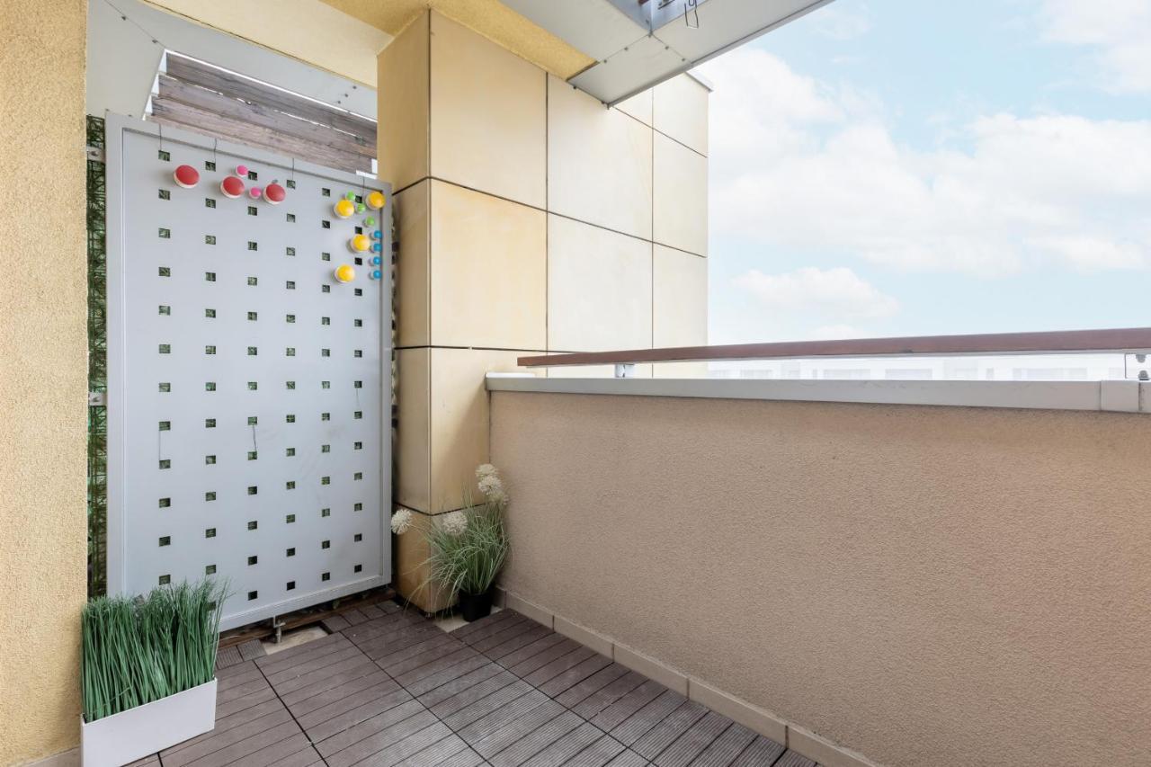 Blonia Wilanowskie Apartment Warsaw By Noclegi Renters Exterior photo